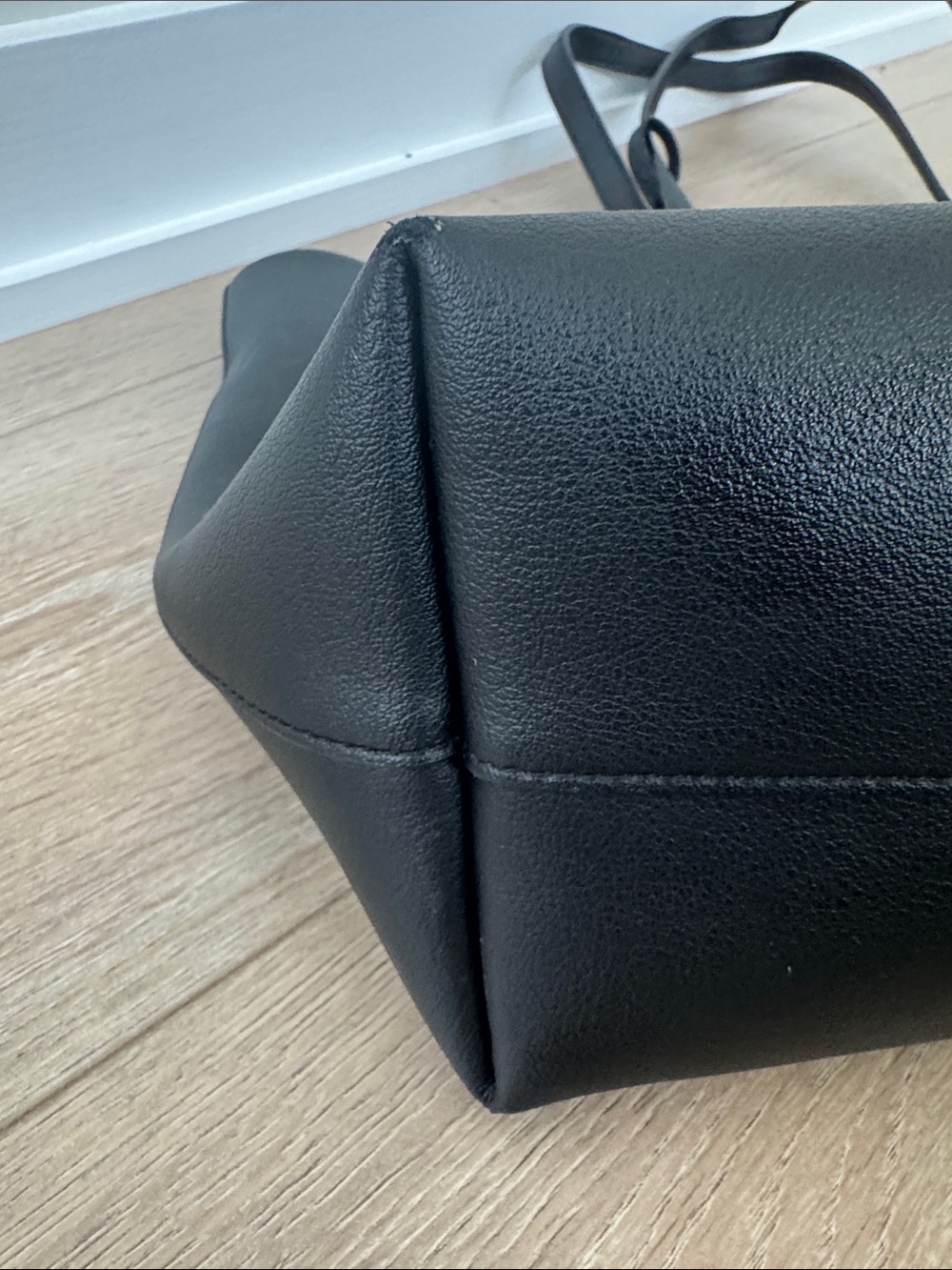 Saint Laurent Black Leather Tote with Gold YSL Pouch - Picture 8 of 11